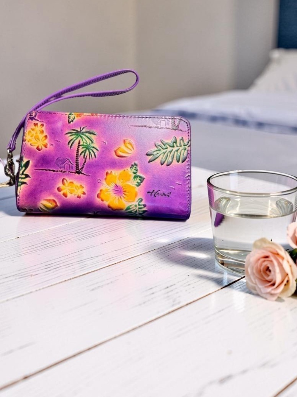 Hawaii hibiscus Purple Floral hand made buttery leather Wallet NWT